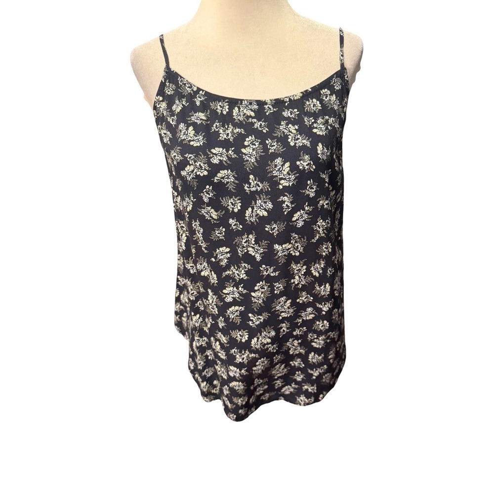 Treasure & Bond Navy Beige Lillith Floral Cami Top Smocked Back NWT Size Medium